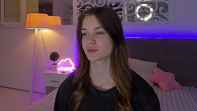 LuisaClover webcam