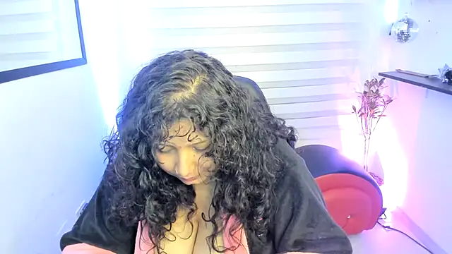 Agatha_Marin webcam