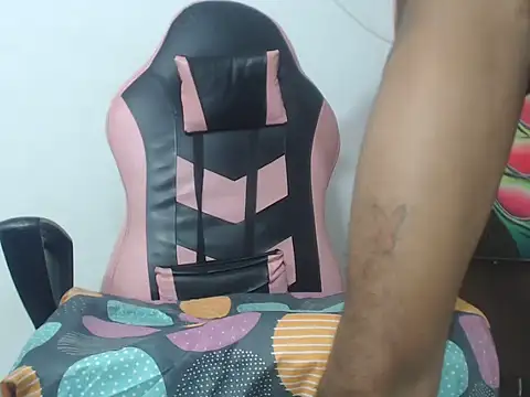 Estebanbigcock23 webcam