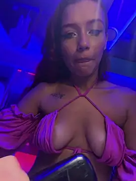 Cherry_Scarlet_ webcam