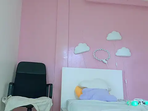 SeleneGibson__ webcam