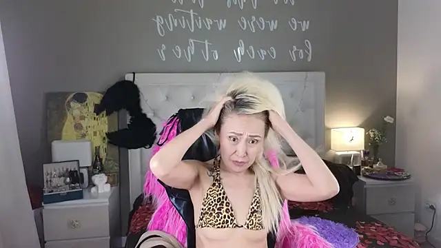 RoxalanaStar webcam