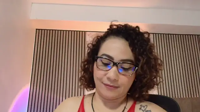 JuliRamirez webcam