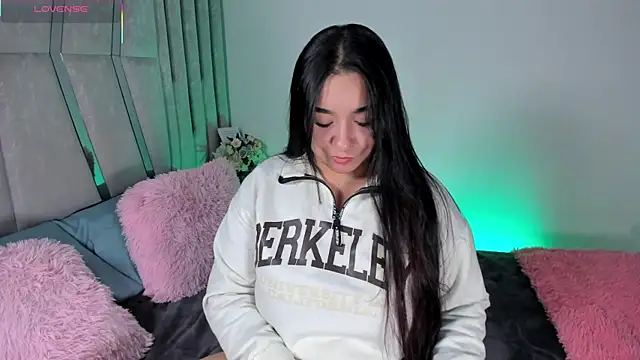 scarlet_miller1 webcam