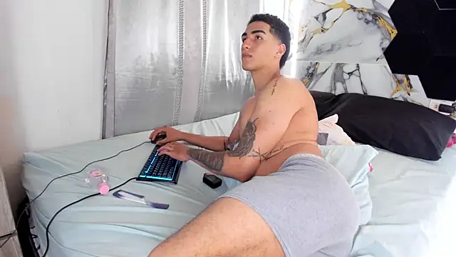 Goldendesirexx webcam