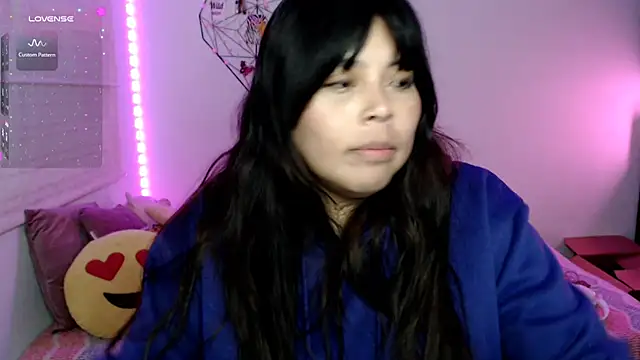 EllieMoonX webcam