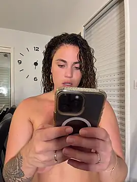 Clarasense__ live cam