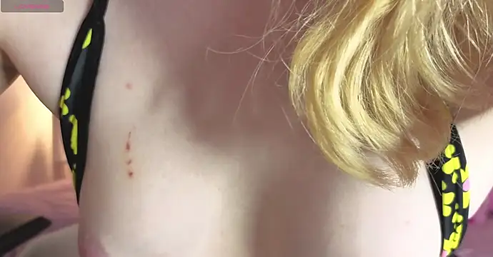 Gin_Lilah webcam