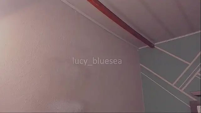 Lucy-Bluesea webcam