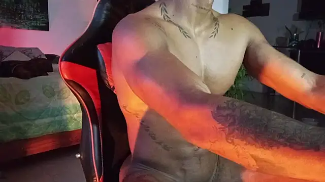 Adam_Valenciia webcam