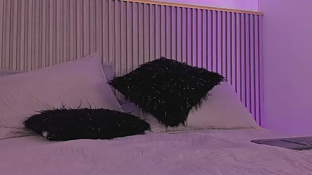 ashvalentine_ webcam