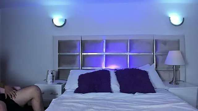 Alex_and_Mia_ webcam