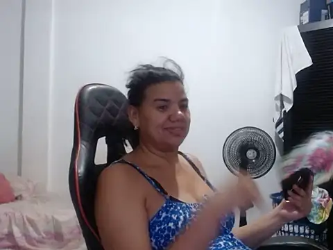 Adriana_0312 webcam