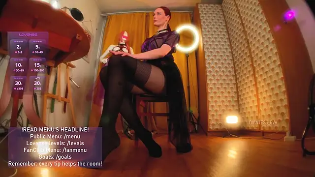 Giantess_Eva webcam