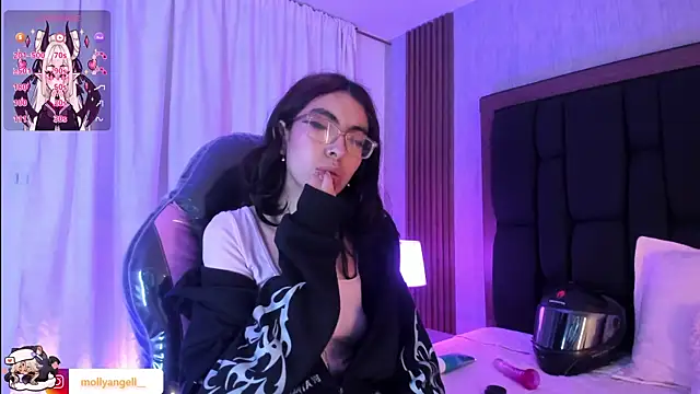 Molly_A webcam