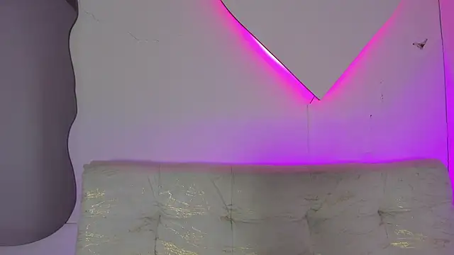 LiaCampbell_ webcam