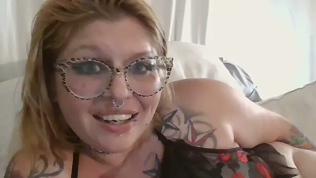 Moonpulseraven webcam