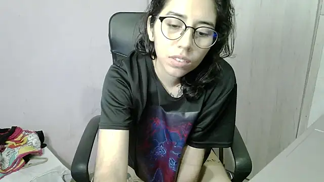 skinnyX333 webcam