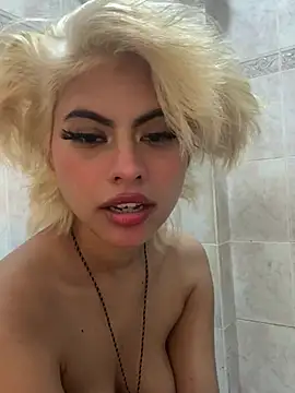 Eva_Feller69