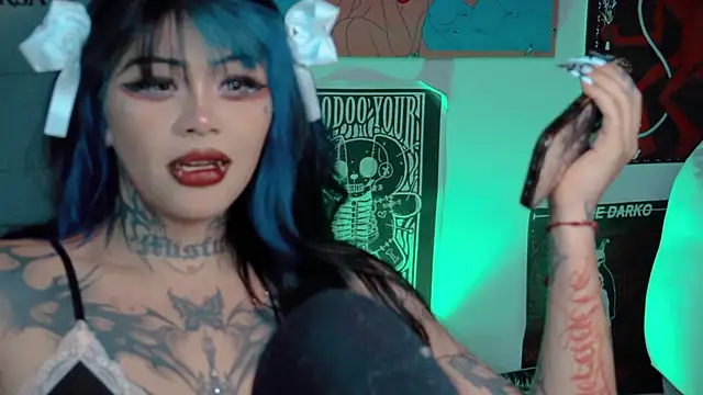 Deadly_Doll webcam