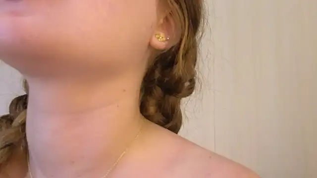 Emmaa_Blonde webcam