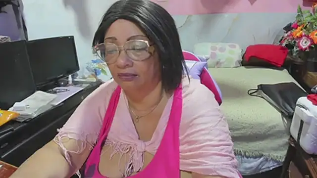 Mrs_mommy_ webcam