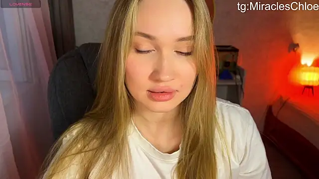 ChloeMillerMeow webcam