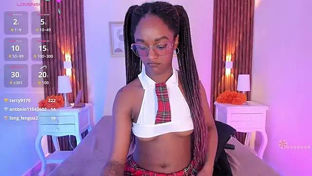 Chloebrunnie webcam
