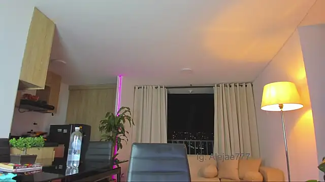 Aleja_evangeline webcam