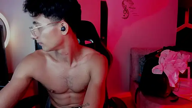 MaxiimoRomano_ webcam
