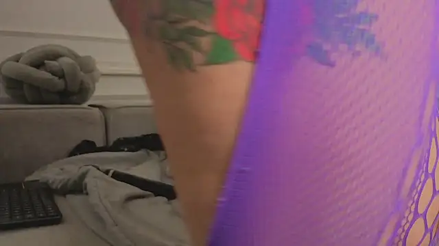 giigii_hadidd webcam