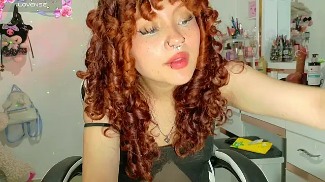 theiamoon webcam