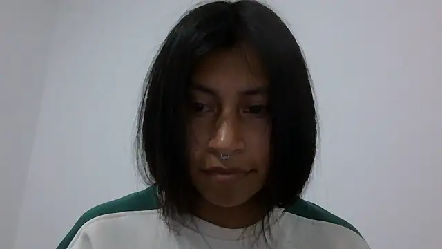 Pocahontas_Honey webcam