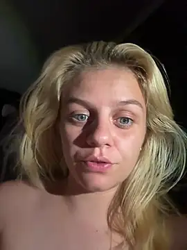 darknaavii webcam