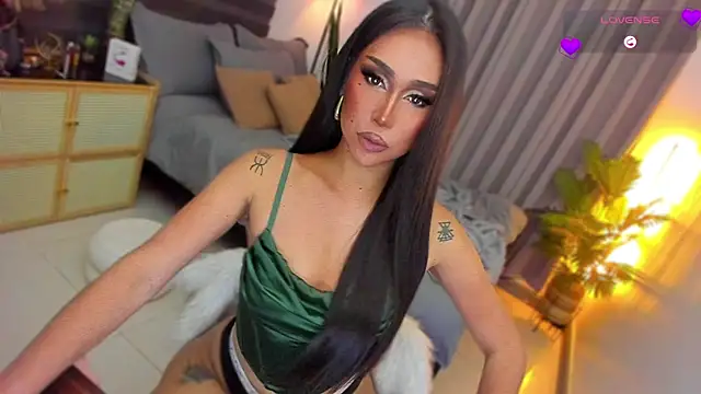 UrSluttyGoddess webcam