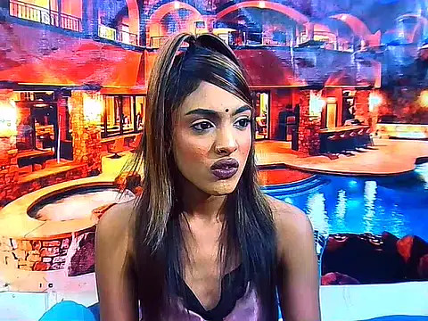 IndianPretty14u2Luv webcam
