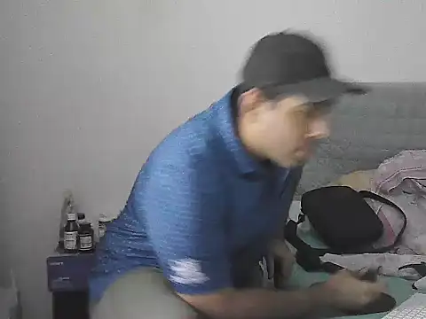 alphalatinobearx webcam