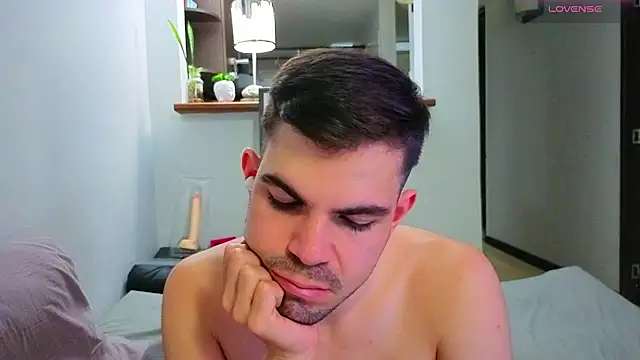 Matiashorney live cam on StripChat