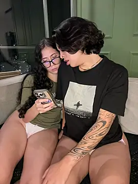 Alice_surprise webcam