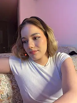 NicoleCut