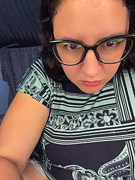 Soe_Lara webcam