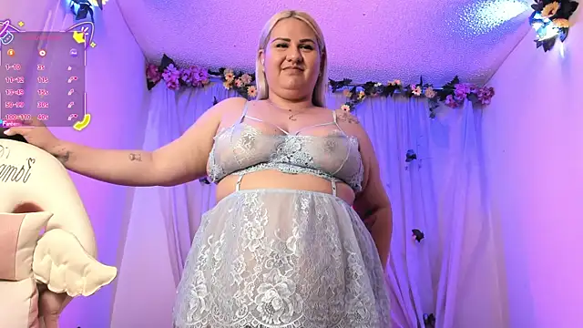 sweetbambi23 webcam