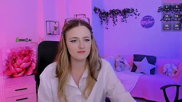 liana_kisses webcam
