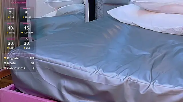EbonyCoWorker webcam