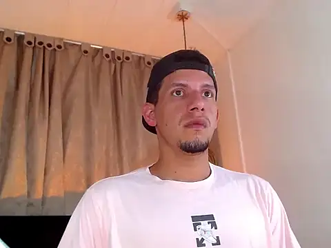 Sebastian_Smith__ webcam