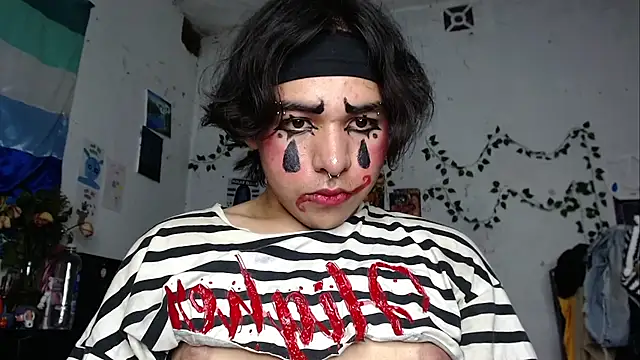Tiff_-Styles webcam