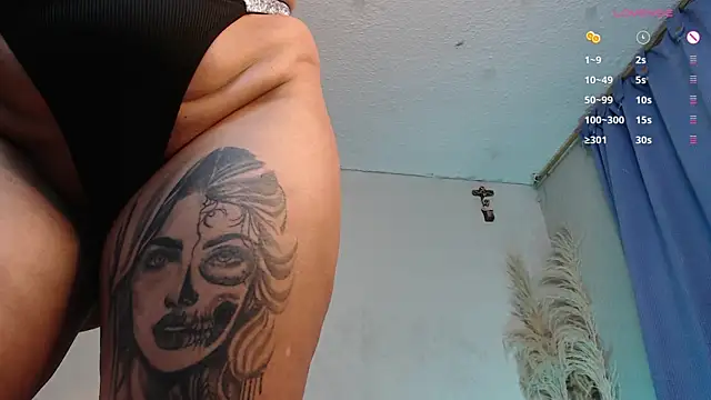 Moniica_1 webcam