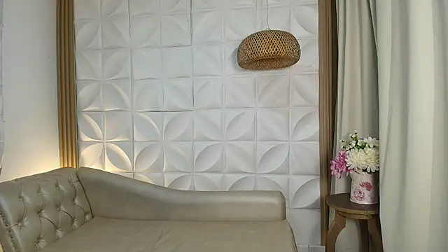 Bella_Stoone_ webcam