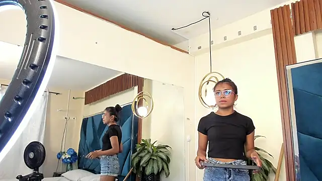 MegaanDelgado webcam