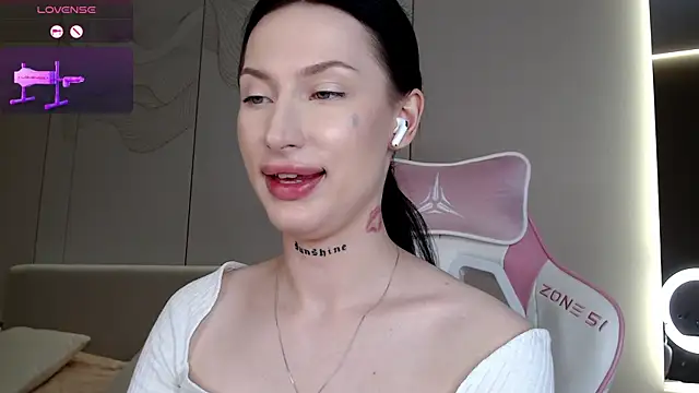 JenniferQueen11 webcam